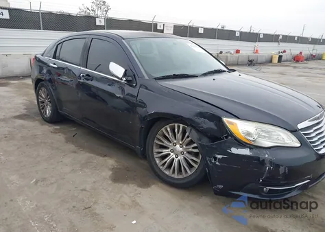 2012 Chrysler 200 Limited из США, поврежденный, VIN 1C3CCBCG7CN192537